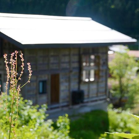Haku 100-Year-Old Quaint Japanese Style Villa Такаяма Екстериор снимка