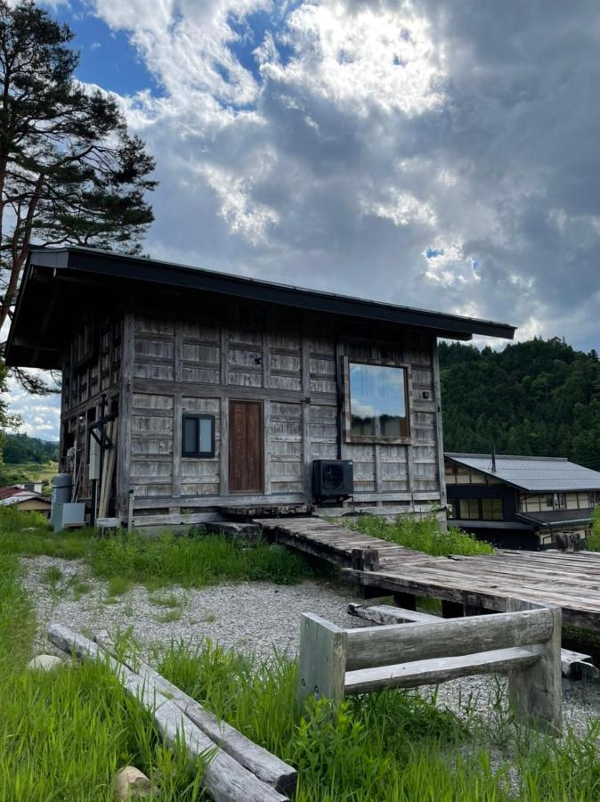 Haku 100-Year-Old Quaint Japanese Style Villa Такаяма Екстериор снимка